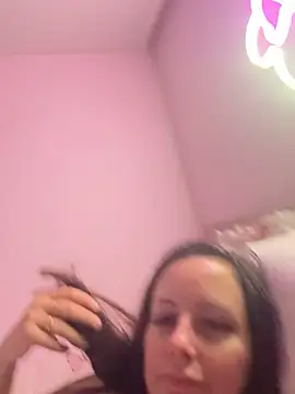 nightingale27 online show from October 2025 08:18:01 PM