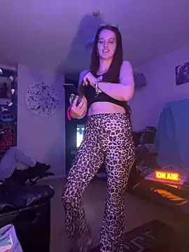 kittykatbean online show from December 2025 04:36:02 PM