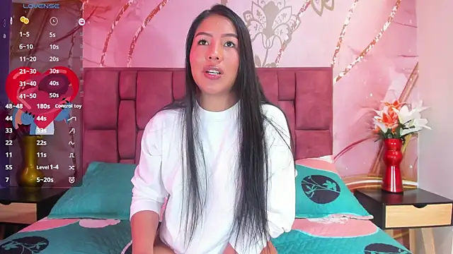 Snapshot of luna_maisonn chatting on September 2025 08:09:02 PM luna maisonn online show from September 2025 08:09:02 PM
