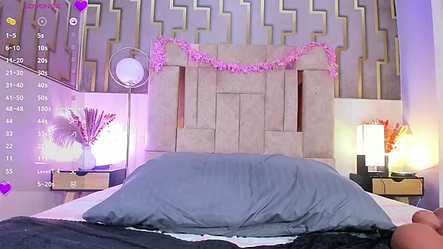 luna maisonn online show from February 2026 06:40:02 AM