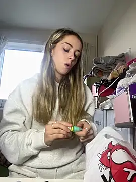 Angelloverxo online show from December 2025 03:09:02 PM