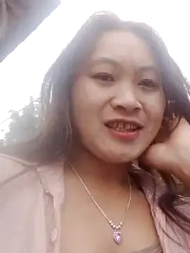 lusy-bae online show from November 2025 02:21:01 AM