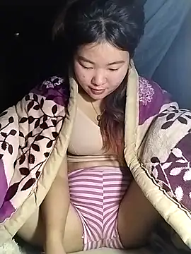 lylylove online show from February 2026 02:15:02 AM