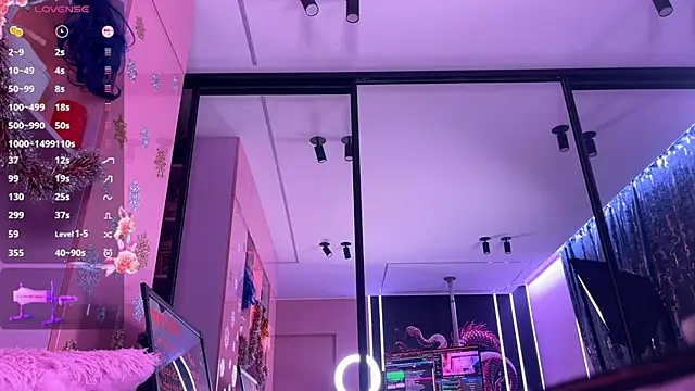 Crystallana online show from January 2025 11:19:01 PM