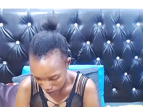 AppleAss02 online show from January 2026 04:45:01 PM