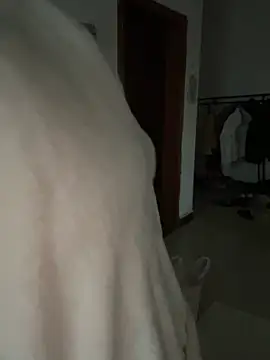 xiiuuff18 online show from January 2026 11:10:02 PM