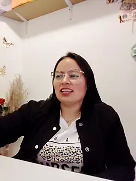 Daliz Leon online show from September 2025 02:03:02 AM