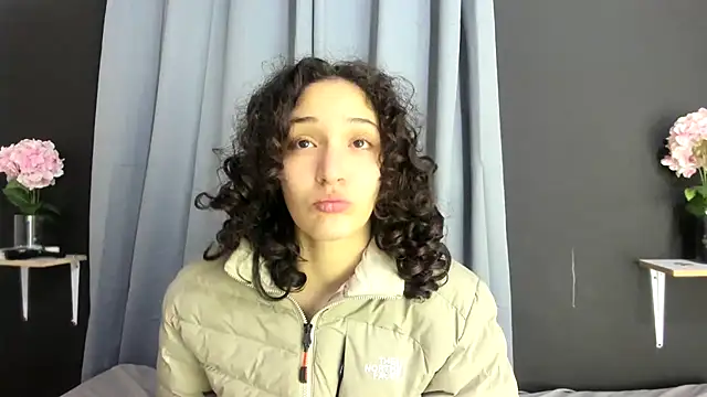 Snapshot of TeensNews18 chatting on November 2025 11:21:02 AM TeensNews18 online show from November 2025 11:21:02 AM