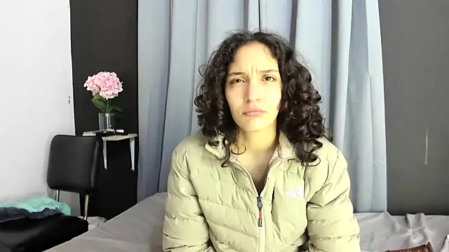 Snapshot of TeensNews18 chatting on November 2025 11:32:02 AM TeensNews18 online show from November 2025 11:32:02 AM