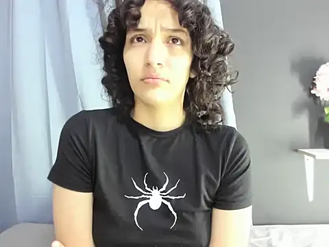 Snapshot of TeensNews18 chatting on December 2025 11:15:01 AM TeensNews18 online show from December 2025 11:15:01 AM