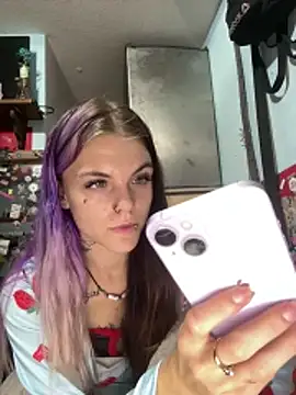 Snapshot of ittybittymeryssa chatting on December 2025 04:00:02 AM ittybittymeryssa online show from December 2025 04:00:02 AM