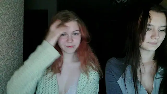 Poppy sun online show from October 2025 07:11:01 PM