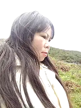 lusy-00 online show from November 2025 03:05:02 AM