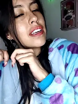 Queen Ashly online show from January 2026 02:37:02 AM