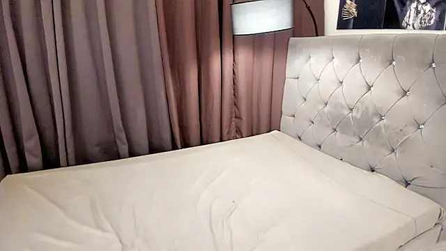 urfantasyhotbaby online show from November 2025 05:06:02 PM