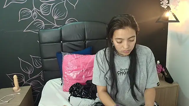 LiaMonroee  online show from December 2025 11:59:02 AM