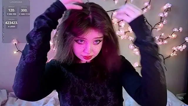 Snapshot of RileyVice chatting on March 2026 08:16:01 AM RileyVice online show from March 2026 08:16:01 AM