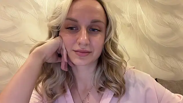 AdeleEverhart online show from December 2025 07:20:02 PM