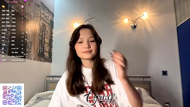 KiraVelvet online show from September 2025 09:44:02 AM