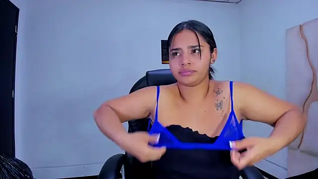 ScarletDoll online show from November 2025 06:13:01 AM