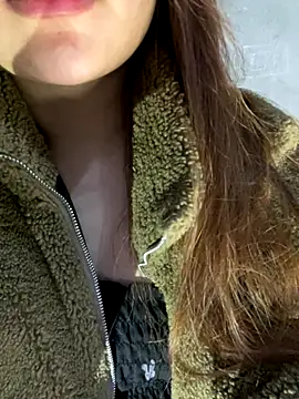 Snapshot of Hinne07 chatting on November 2025 03:55:02 PM Hinne07 online show from November 2025 03:55:02 PM