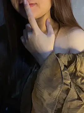 Hinne07 online show from March 2026 11:54:02 PM