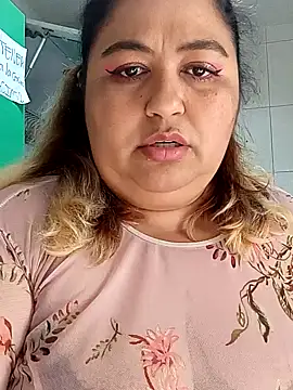 curvy diva  online show from September 2025 01:12:02 PM