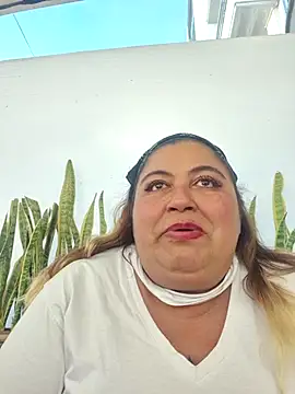 curvy diva  online show from September 2025 09:39:02 PM