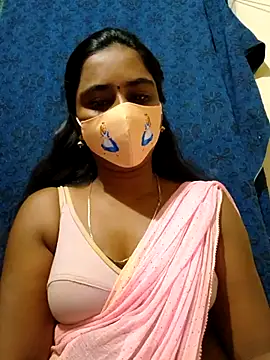 mini-queen online show from September 2025 06:32:02 PM