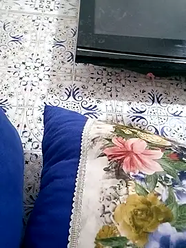 Snapshot of Mayamimi chatting on September 2025 12:05:01 PM Mayamimi online show from September 2025 12:05:01 PM