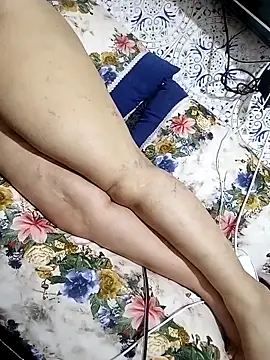 Snapshot of Mayamimi chatting on November 2025 09:35:01 PM Mayamimi online show from November 2025 09:35:01 PM