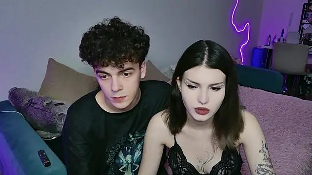 Alice18James online show from October 2025 05:12:02 PM