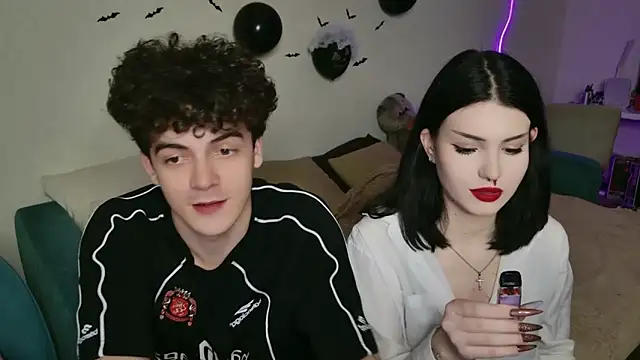 Alice18James online show from October 2025 03:02:02 PM