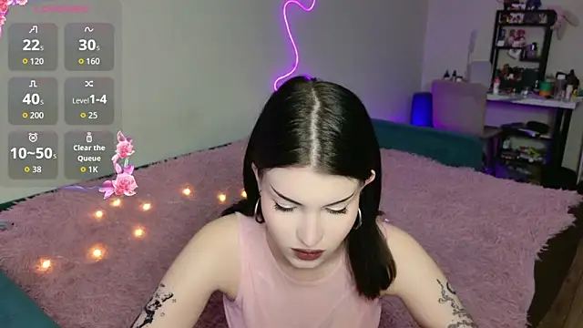 Alice18James online show from December 2025 06:34:01 PM