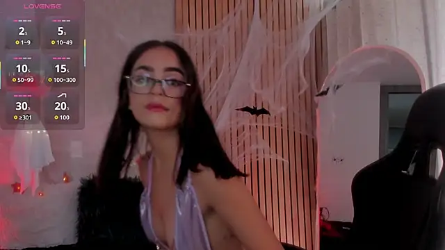 emma       online show from October 2025 07:36:02 PM