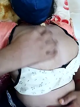 Snapshot of malteejat chatting on September 2025 11:49:02 PM malteejat online show from September 2025 11:49:02 PM