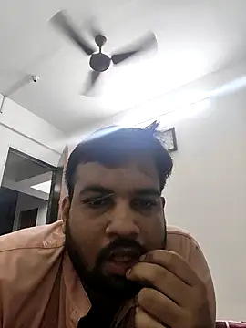 Snapshot of vinay_smalldick chatting on April 2026 05:06:02 PM vinay smalldick online show from April 2026 05:06:02 PM