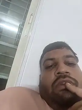 Snapshot of vinay_smalldick chatting on May 2026 04:45:01 PM vinay smalldick online show from May 2026 04:45:01 PM