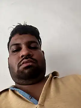 Snapshot of vinay_smalldick chatting on May 2026 01:22:02 AM vinay smalldick online show from May 2026 01:22:02 AM