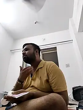 Snapshot of vinay_smalldick chatting on May 2026 02:25:01 PM vinay smalldick online show from May 2026 02:25:01 PM