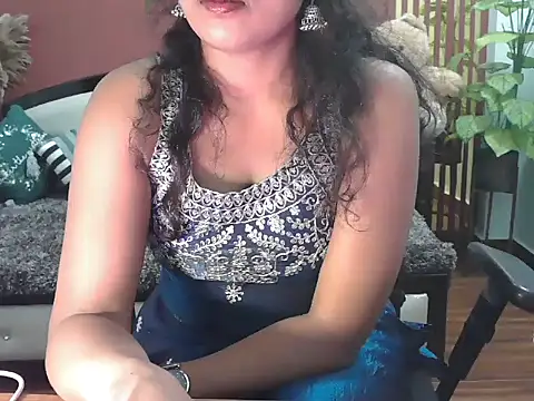 shaalu sharma online show from November 2025 11:30:01 PM