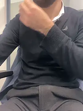 speddy34 online show from December 2025 06:50:01 AM