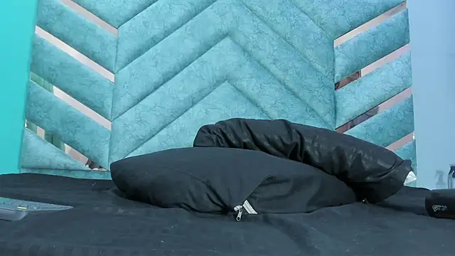 AngelineJolie online show from February 2026 11:09:02 AM