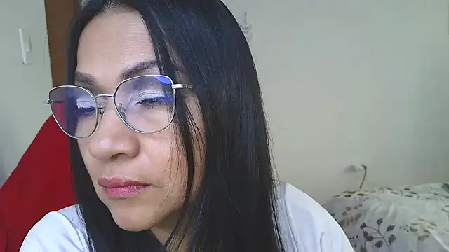 Snapshot of LissafeetHott chatting on May 2026 09:10:02 PM LissafeetHott online show from May 2026 09:10:02 PM