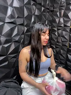 Snapshot of lil_charme chatting on September 2025 10:09:01 PM lil charme online show from September 2025 10:09:01 PM