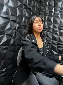 Snapshot of lil_charme chatting on October 2025 06:06:01 PM lil charme online show from October 2025 06:06:01 PM