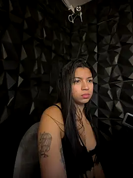 Snapshot of lil_charme chatting on October 2025 06:53:01 PM lil charme online show from October 2025 06:53:01 PM