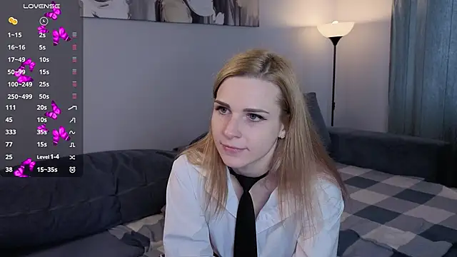 HelenMartines online show from October 2025 10:30:01 AM