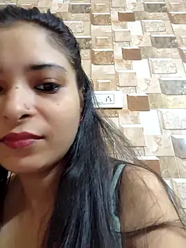 Snapshot of QUEEN-ADITI chatting on September 2025 02:32:01 PM QUEEN-ADITI online show from September 2025 02:32:01 PM