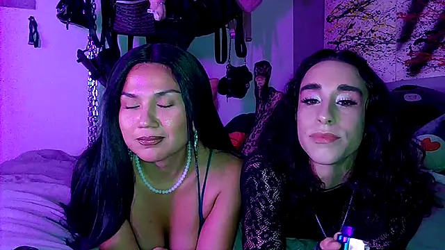 xoFrankie online show from September 2025 05:07:01 AM